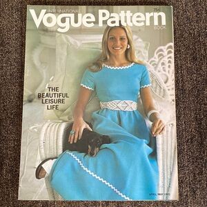 Vintage VOGUE Pattern Book April May 1971 RARE